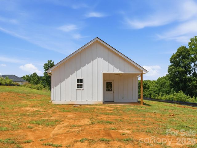 1432 Blackbird Drive, Clover, SC 29710