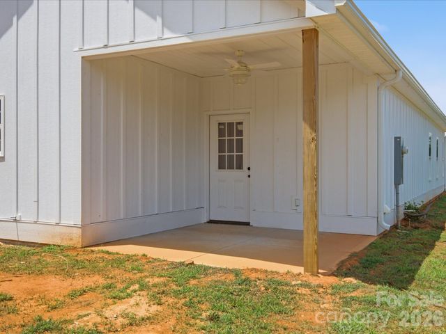1432 Blackbird Drive, Clover, SC 29710