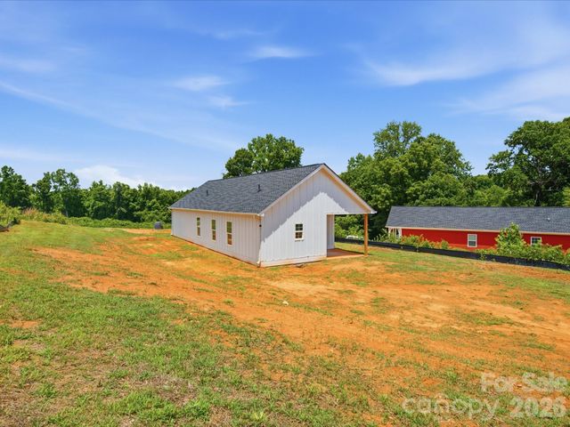 1432 Blackbird Drive, Clover, SC 29710