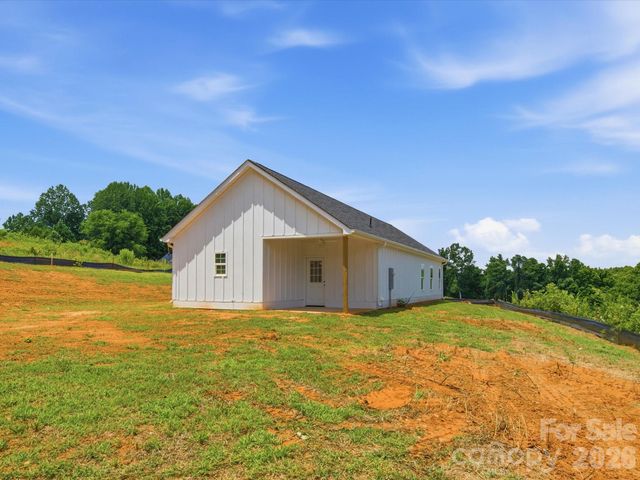 1432 Blackbird Drive, Clover, SC 29710