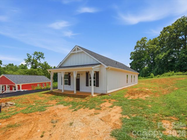 1432 Blackbird Drive, Clover, SC 29710
