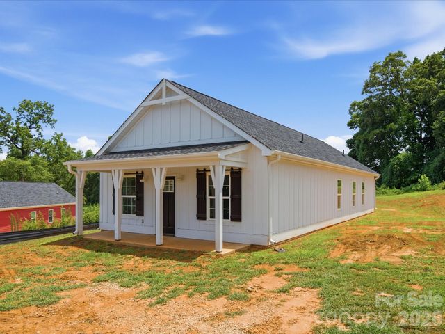 1432 Blackbird Drive, Clover, SC 29710