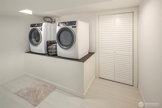 10045 NE 15th Street, Bellevue, WA 98004