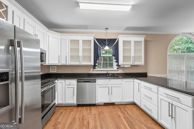 421 Creekside Drive, Gray, GA 31032