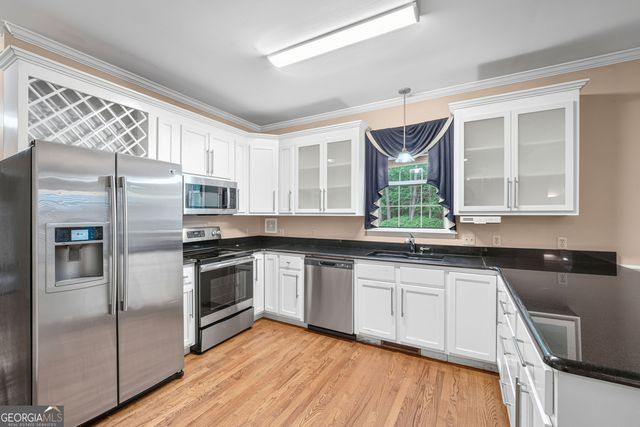 421 Creekside Drive, Gray, GA 31032