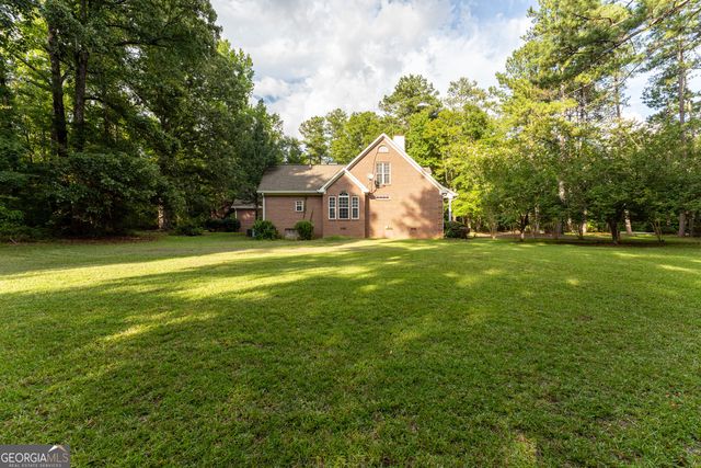 421 Creekside Drive, Gray, GA 31032