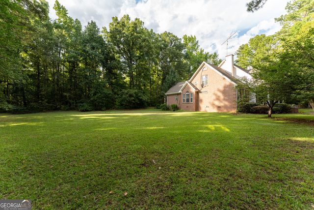 421 Creekside Drive, Gray, GA 31032