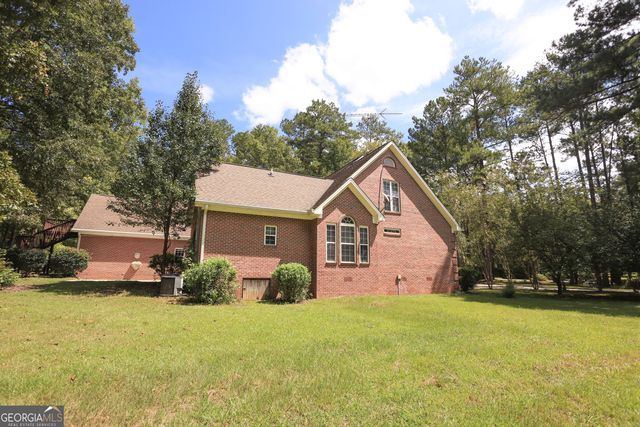 421 Creekside Drive, Gray, GA 31032