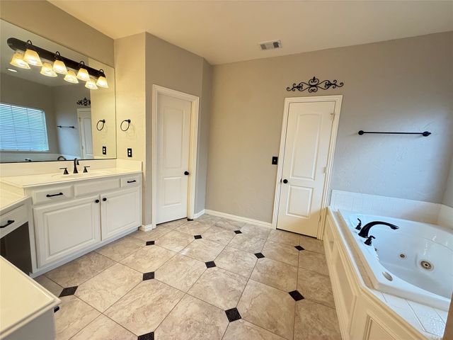 2316 Windy Ridge Court, Plano, TX 75025