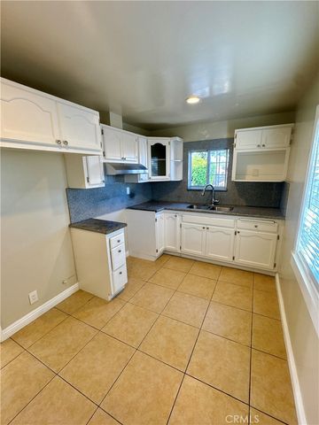 3528 W 59th Place, Los Angeles, CA 90043