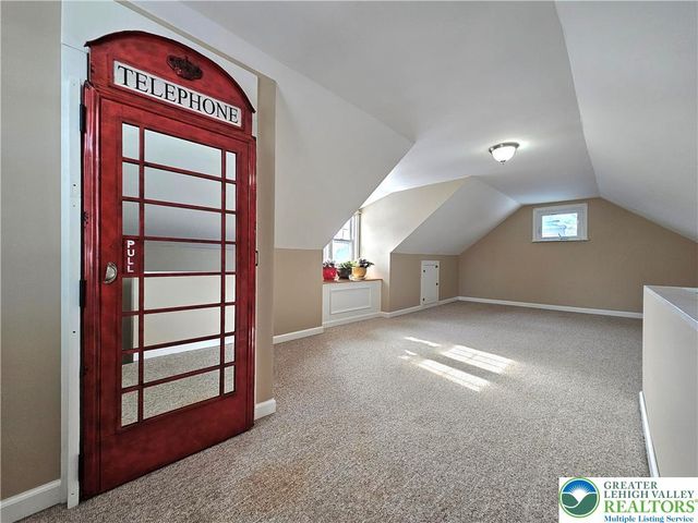 2737 Spring Garden Street, Palmer Twp, PA 18042