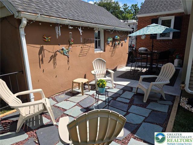 2737 Spring Garden Street, Palmer Twp, PA 18042