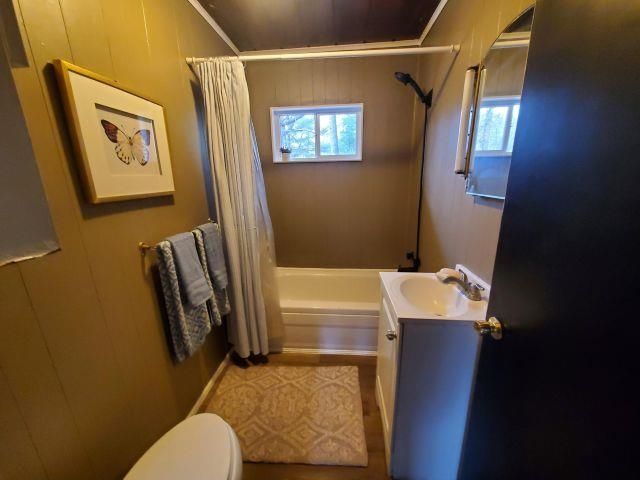 6114 Indian Lake Drive, Gladwin Twp, MI 48624