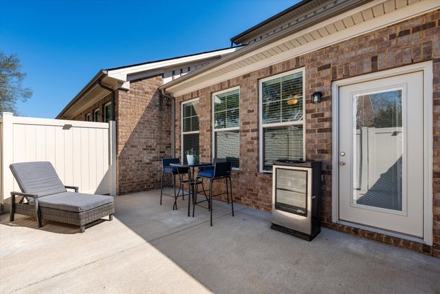 2109 Halfmoon Way, Murfreesboro, TN 37130