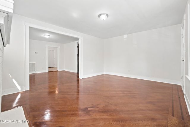 299 Smith Street, Newark, NJ 07106