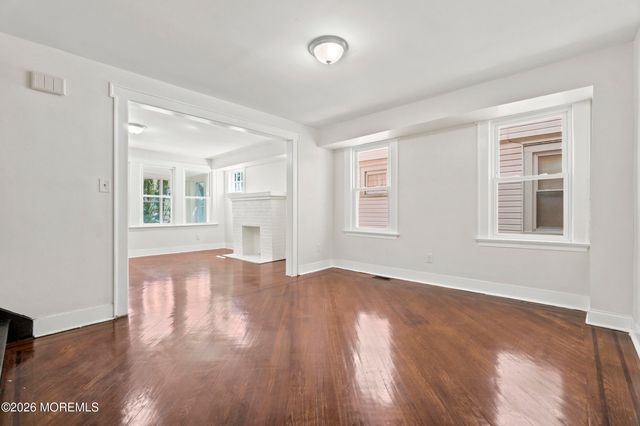 299 Smith Street, Newark, NJ 07106