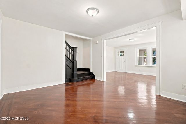 299 Smith Street, Newark, NJ 07106