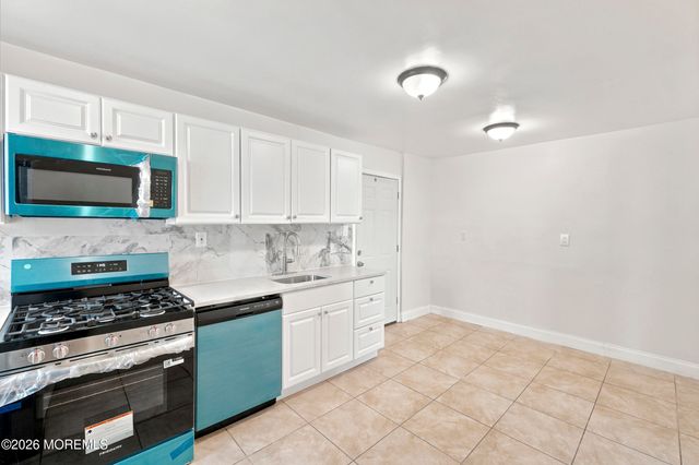 299 Smith Street, Newark, NJ 07106