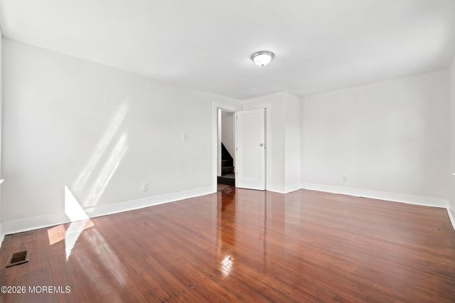 299 Smith Street, Newark, NJ 07106