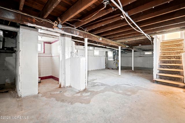 299 Smith Street, Newark, NJ 07106