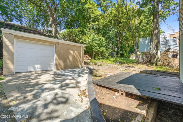 299 Smith Street, Newark, NJ 07106