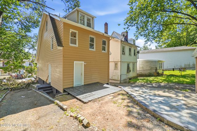 299 Smith Street, Newark, NJ 07106
