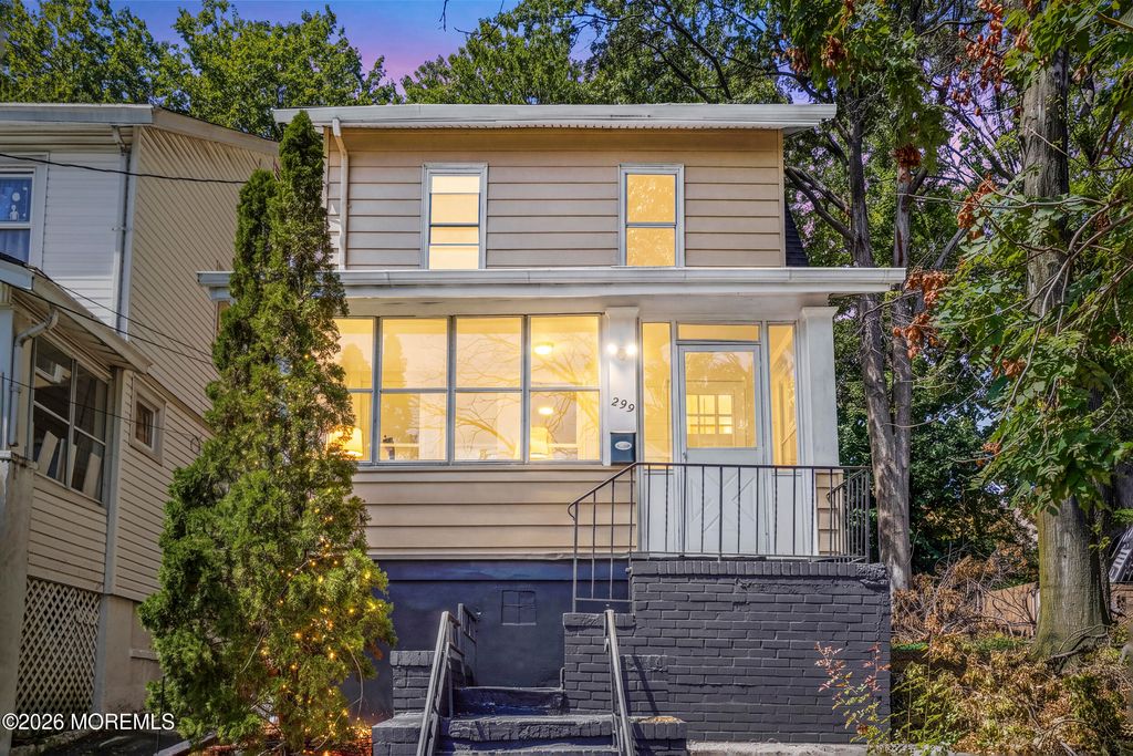 299 Smith Street, Newark, NJ 07106