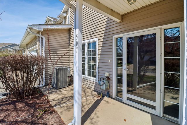 1240 S 52nd Street 507, West Des Moines, IA 50265