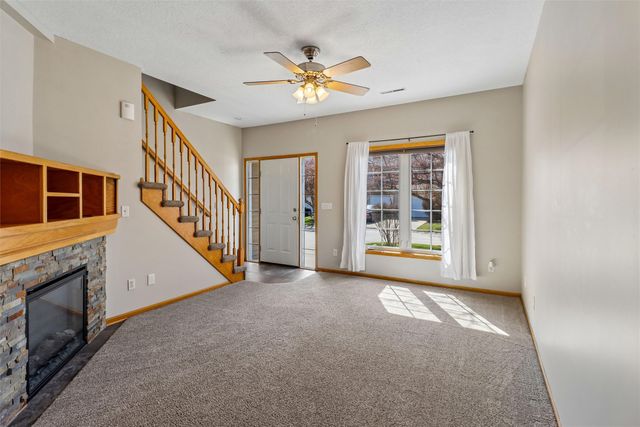 1240 S 52nd Street 507, West Des Moines, IA 50265