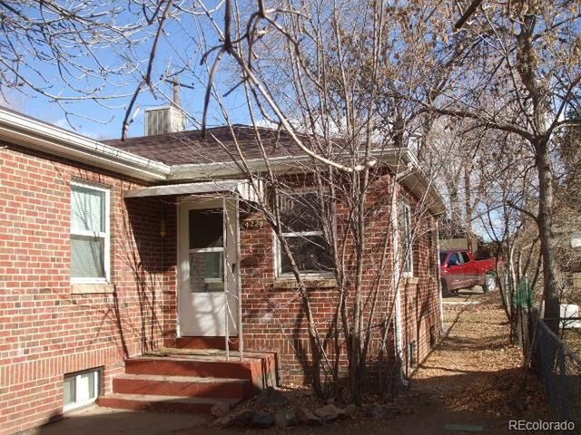4226 S Acoma St, Englewood, CO 80110