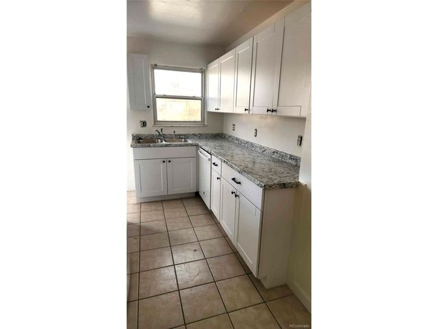 4226 S Acoma St, Englewood, CO 80110