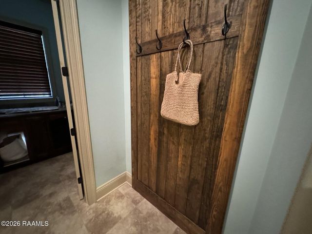 330 Dunvegan Court, Lafayette, LA 70503