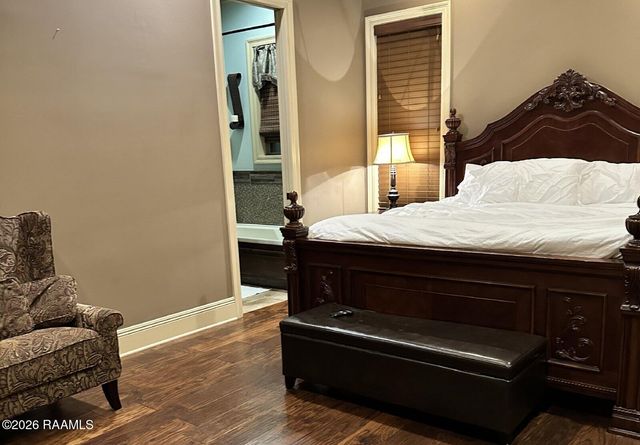 330 Dunvegan Court, Lafayette, LA 70503