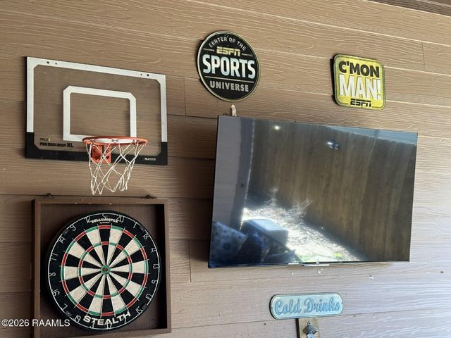 330 Dunvegan Court, Lafayette, LA 70503