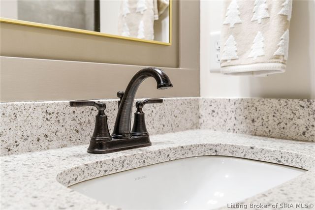 2073 Prestwick Place, Henryville, IN 47126