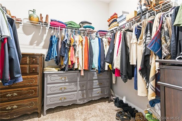 2073 Prestwick Place, Henryville, IN 47126