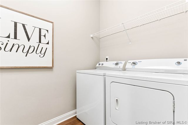 2073 Prestwick Place, Henryville, IN 47126