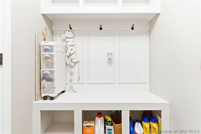 2073 Prestwick Place, Henryville, IN 47126