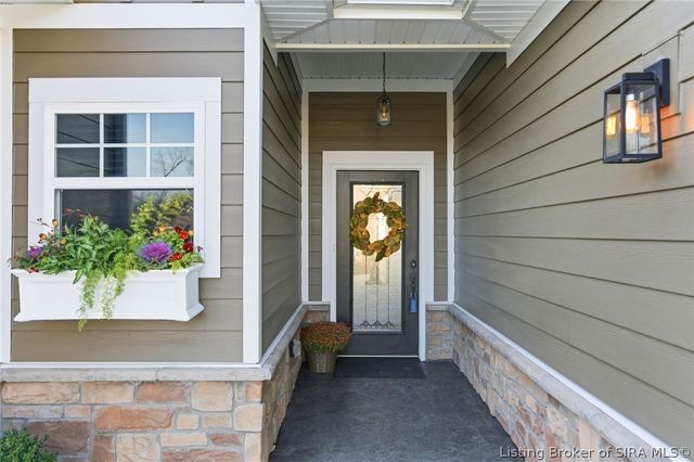 2073 Prestwick Place, Henryville, IN 47126