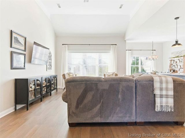 2073 Prestwick Place, Henryville, IN 47126