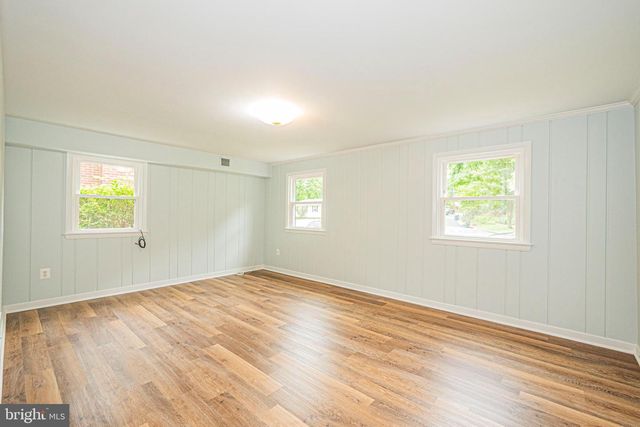 3901 SPRUELL DR, Kensington, MD 20895
