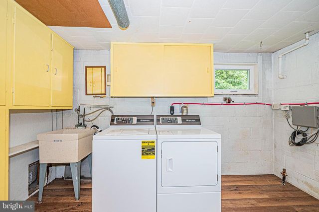 3901 SPRUELL DR, Kensington, MD 20895