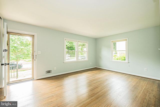 3901 SPRUELL DR, Kensington, MD 20895