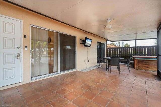 6414 Royal Woods DR, Fort Myers, FL 33908
