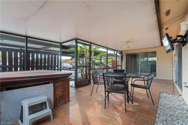 6414 Royal Woods DR, Fort Myers, FL 33908