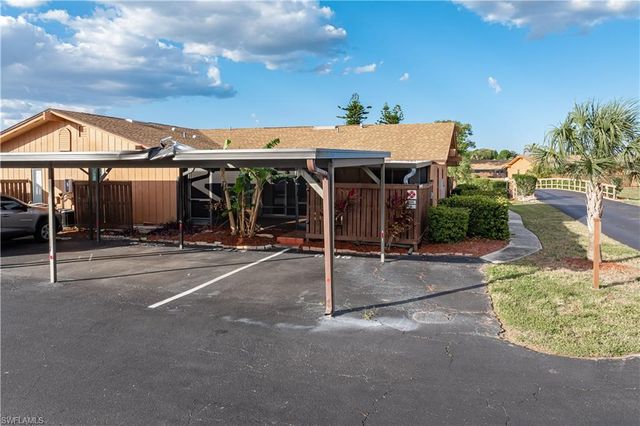6414 Royal Woods DR, Fort Myers, FL 33908