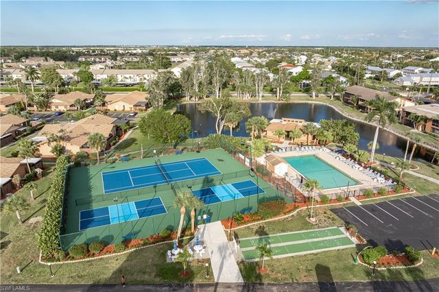 6414 Royal Woods DR, Fort Myers, FL 33908