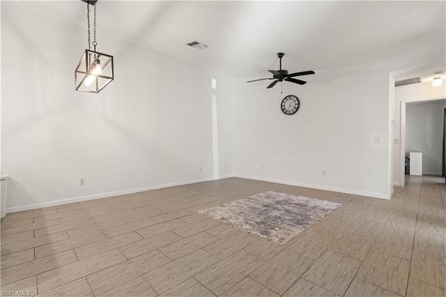 6414 Royal Woods DR, Fort Myers, FL 33908