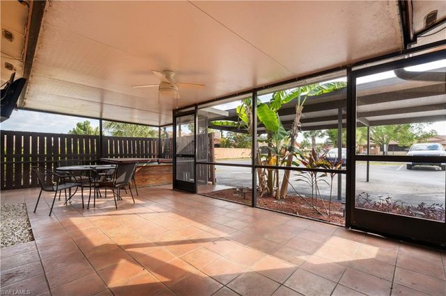 6414 Royal Woods DR, Fort Myers, FL 33908