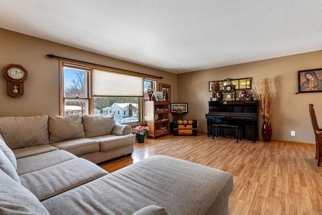 2858 11th Street, Eau Claire, WI 54703